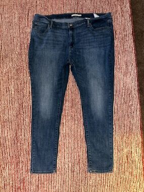 Levi's Dark Blue Skinny Jeans
